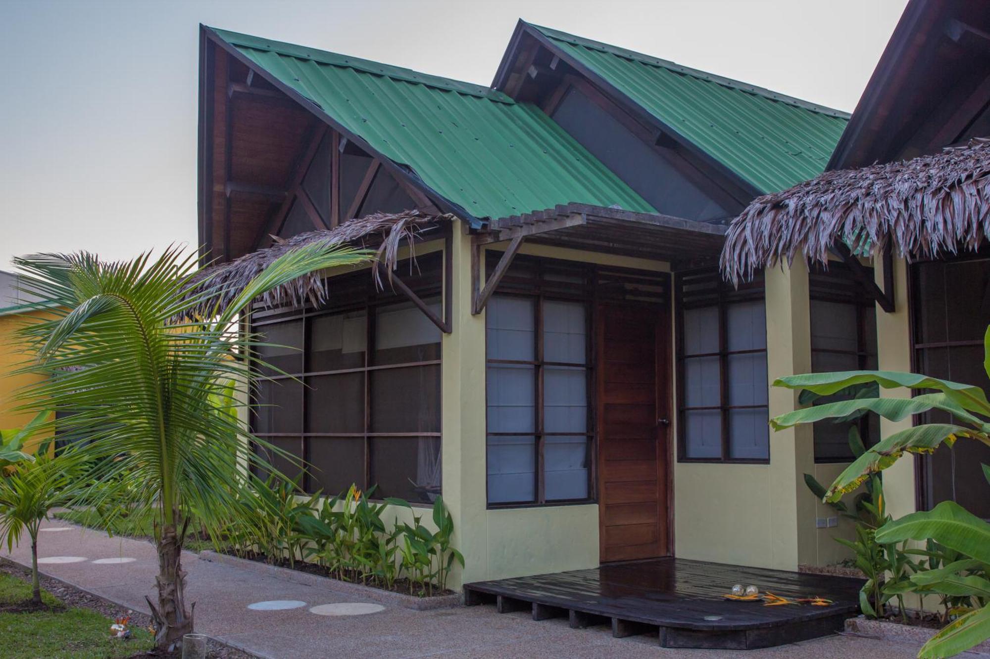 Hotel Amazon Bed And Breakfast Leticia Exterior photo