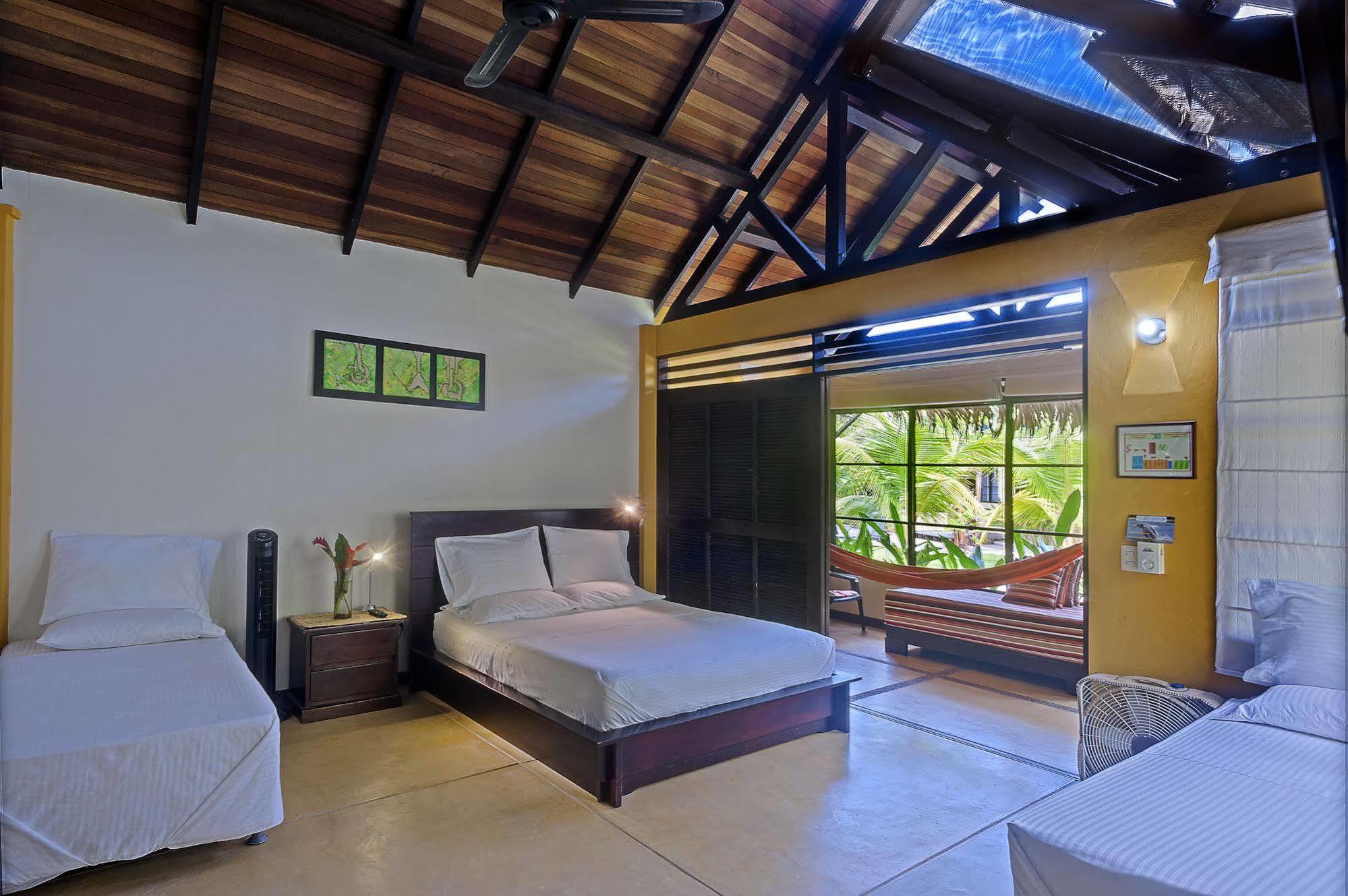 Hotel Amazon Bed And Breakfast Leticia Exterior photo