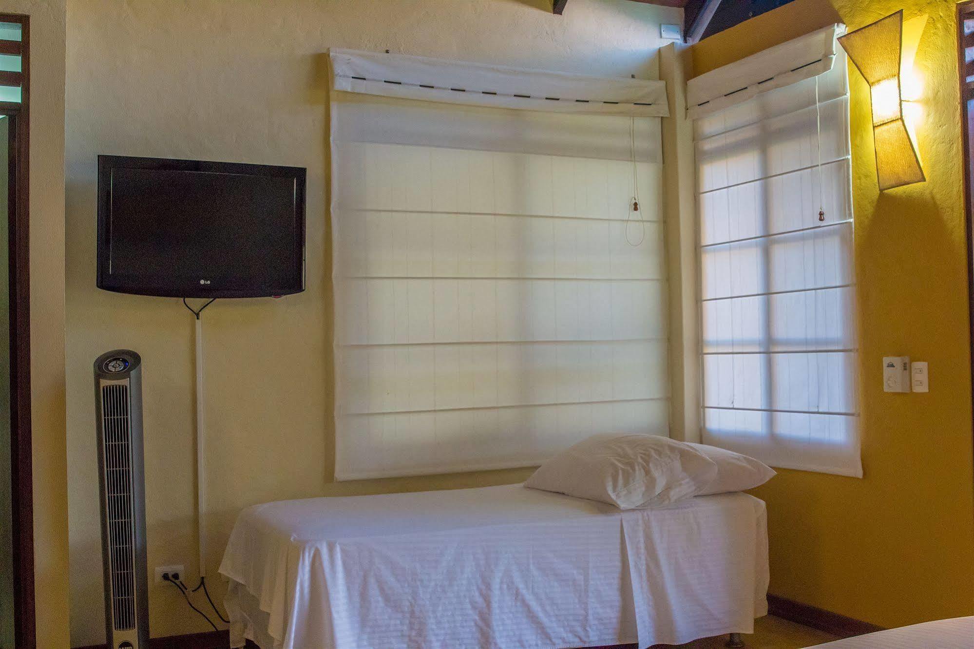 Hotel Amazon Bed And Breakfast Leticia Exterior photo
