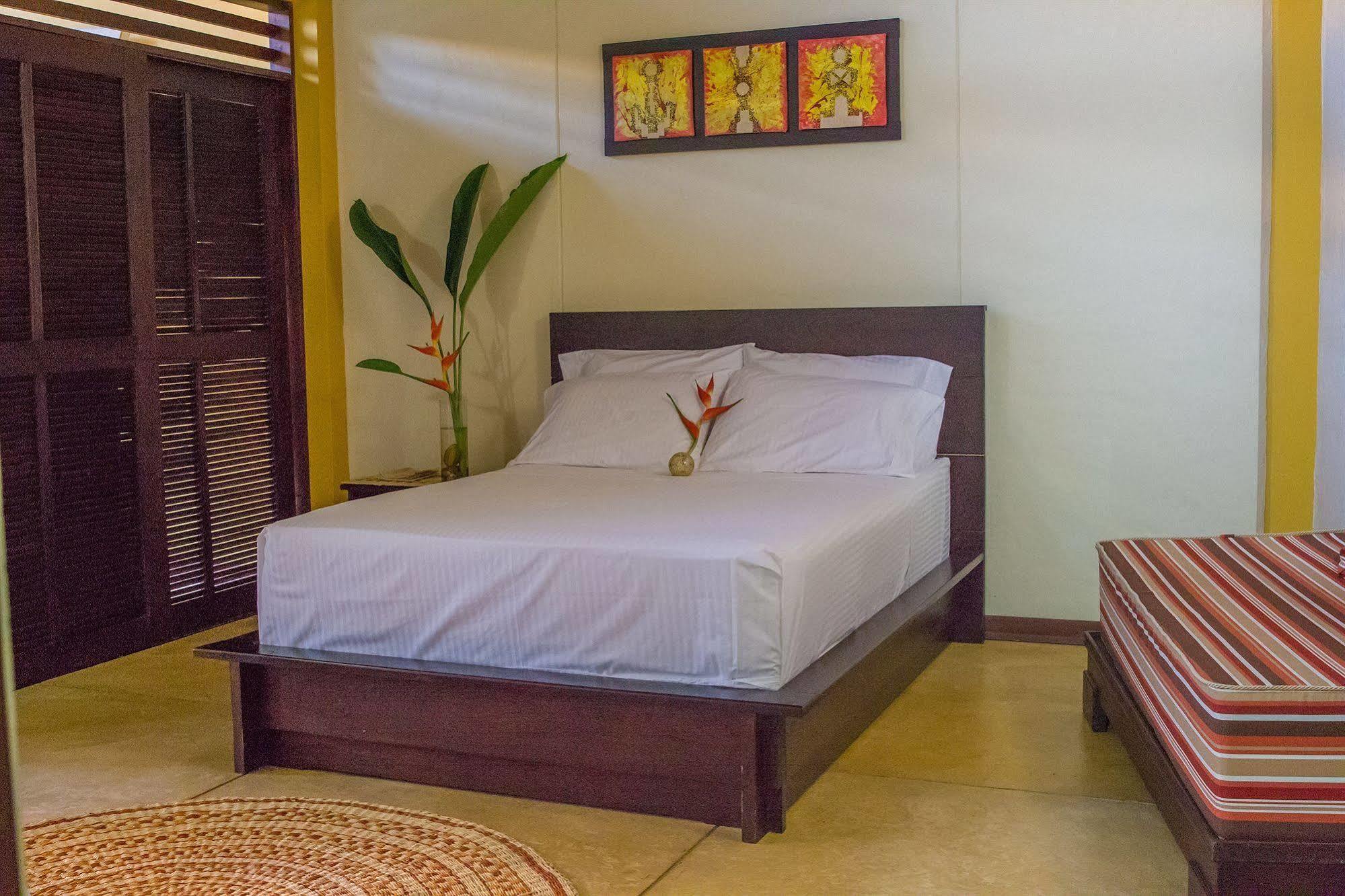 Hotel Amazon Bed And Breakfast Leticia Exterior photo